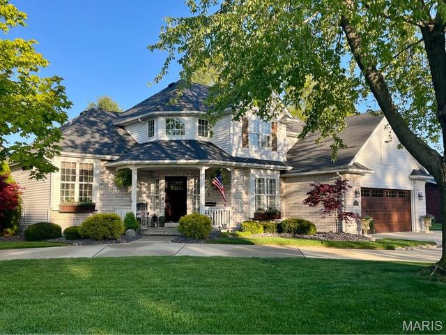 305 Kingsbury Court, Highland, IL 62249