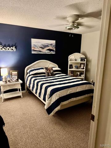 305 Kingsbury Court, Highland, IL 62249