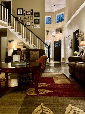 305 Kingsbury Court, Highland, IL 62249