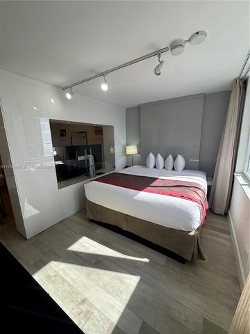 19201 Collins Ave 1004, Sunny Isles Beach, FL 33160