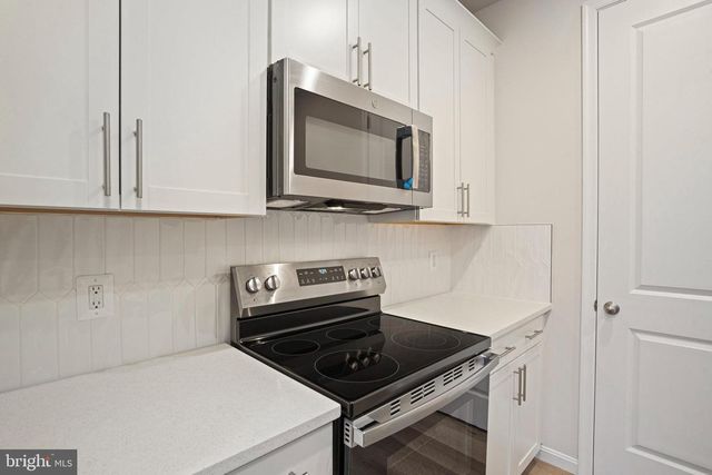 101 CATALPA DR, North East, MD 21901