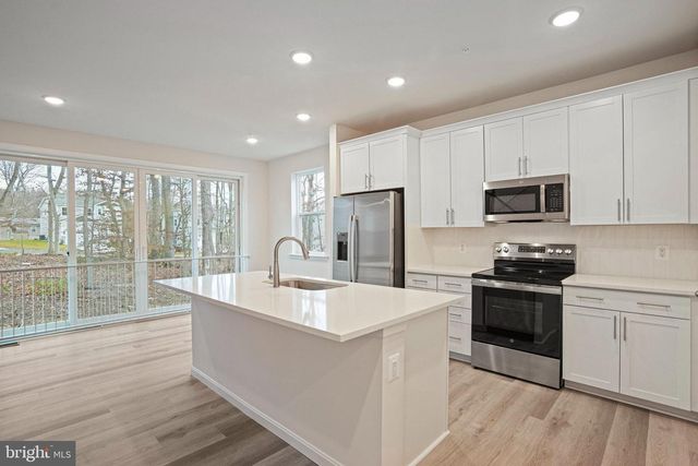 101 CATALPA DR, North East, MD 21901