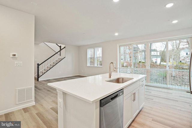 101 CATALPA DR, North East, MD 21901