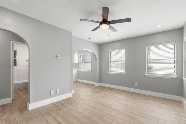 1906 W GRAY STREET, Tampa, FL 33606