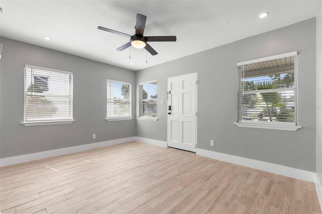 1906 W GRAY STREET, Tampa, FL 33606