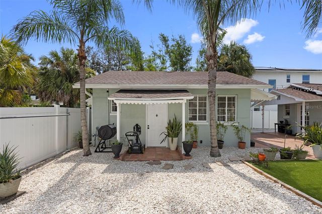 1906 W GRAY STREET, Tampa, FL 33606