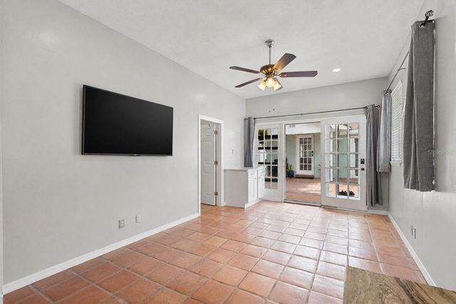 1906 W GRAY STREET, Tampa, FL 33606
