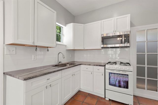 1906 W GRAY STREET, Tampa, FL 33606