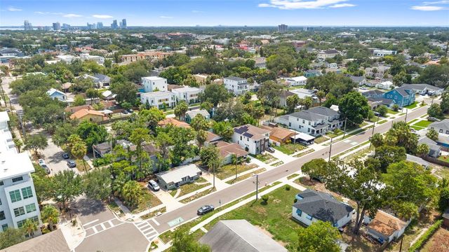 1906 W GRAY STREET, Tampa, FL 33606