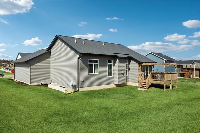 980 Aiden Street, Iowa City, IA 52245