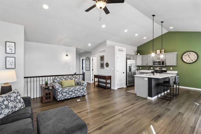 980 Aiden Street, Iowa City, IA 52245