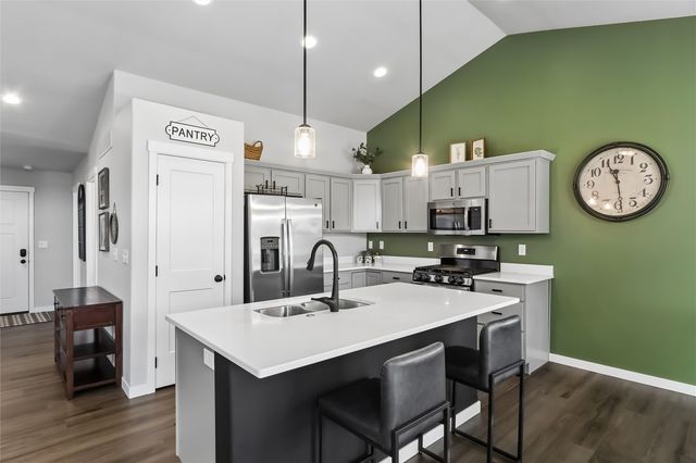 980 Aiden Street, Iowa City, IA 52245