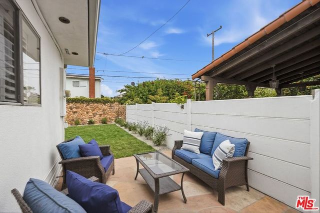 3600 Pine Avenue, Manhattan Beach, CA 90266