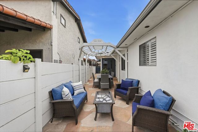 3600 Pine Avenue, Manhattan Beach, CA 90266