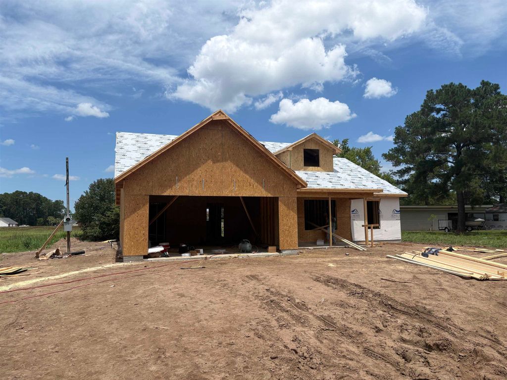 6353 Dawson Graham Rd., Conway, SC 29527