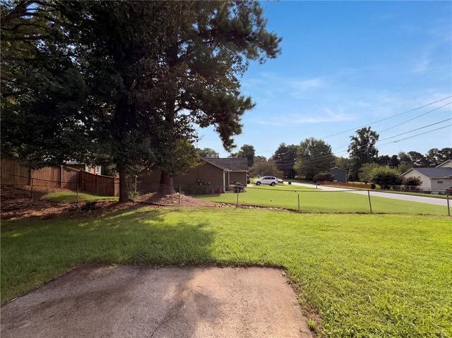 6120 Dorchester Drive, Rex, GA 30273