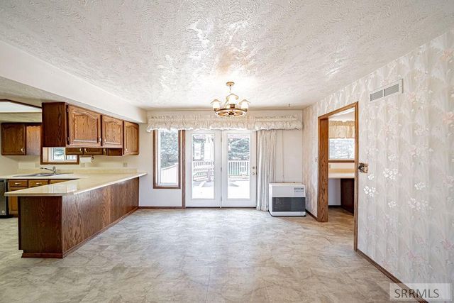 5915 W 65th S, Idaho Falls, ID 83402