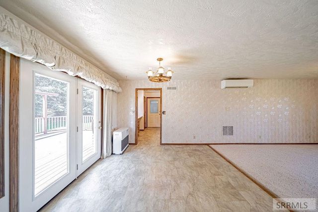 5915 W 65th S, Idaho Falls, ID 83402