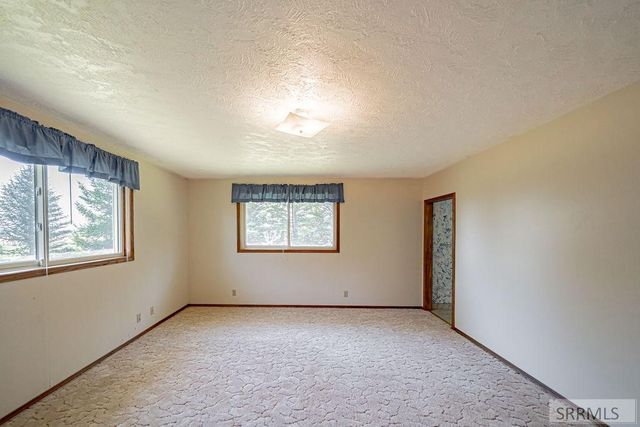 5915 W 65th S, Idaho Falls, ID 83402