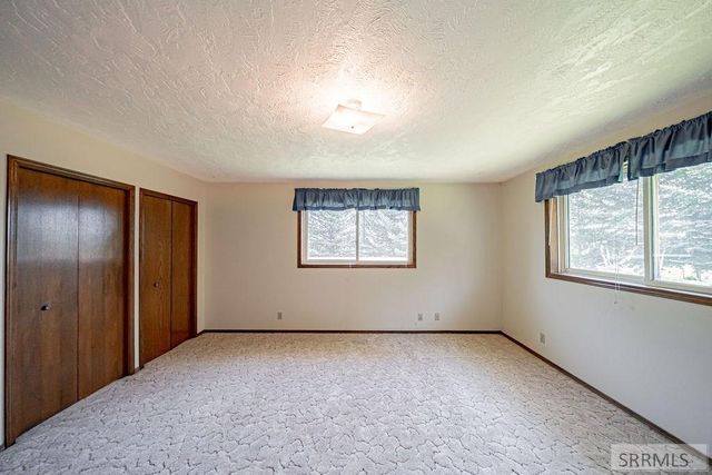 5915 W 65th S, Idaho Falls, ID 83402