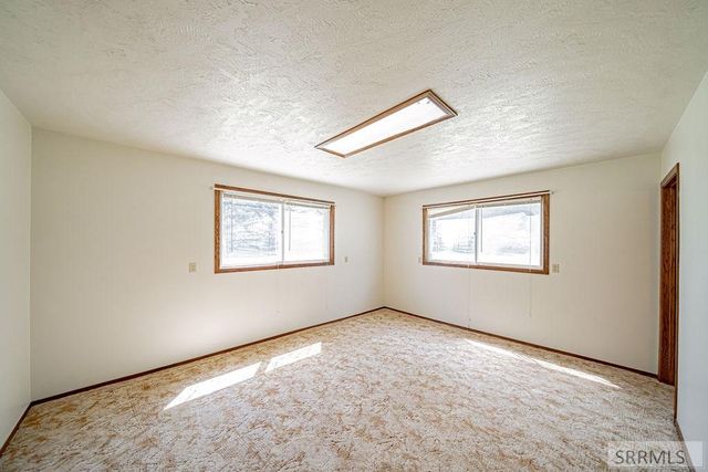 5915 W 65th S, Idaho Falls, ID 83402