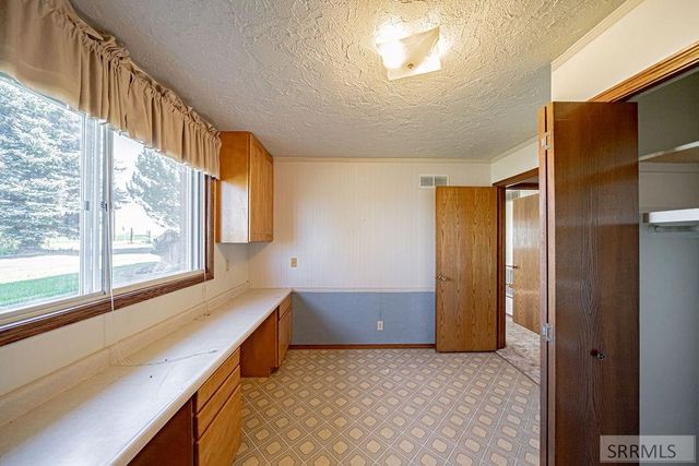 5915 W 65th S, Idaho Falls, ID 83402