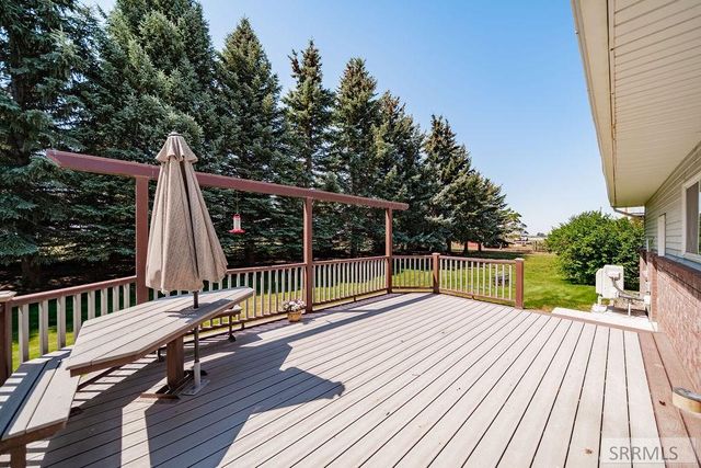 5915 W 65th S, Idaho Falls, ID 83402