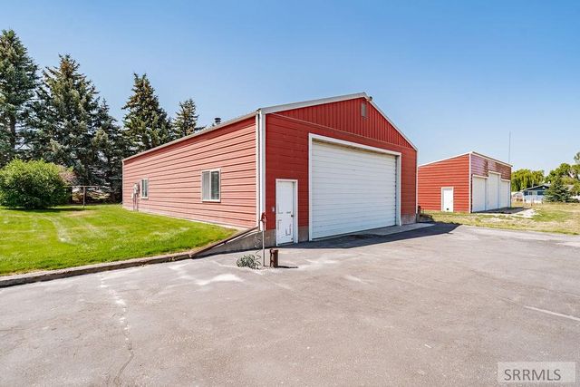 5915 W 65th S, Idaho Falls, ID 83402