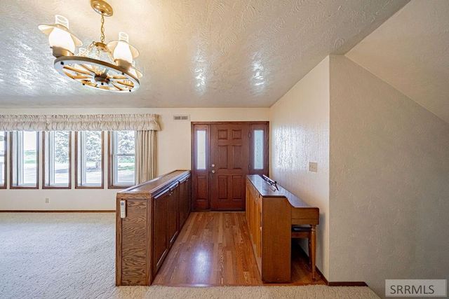 5915 W 65th S, Idaho Falls, ID 83402