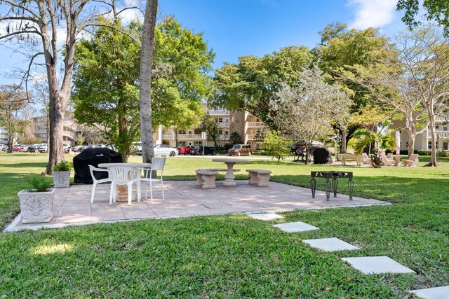 142 Ventnor Drive I, Deerfield Beach, FL 33442