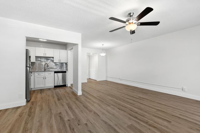 142 Ventnor Drive I, Deerfield Beach, FL 33442