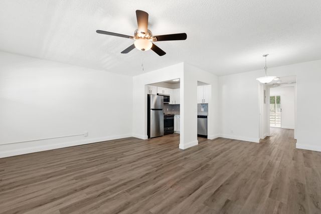 142 Ventnor Drive I, Deerfield Beach, FL 33442