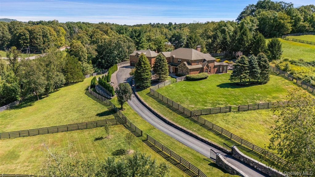 100 Stone Bridge Lane, Bedford Hills, NY 10507