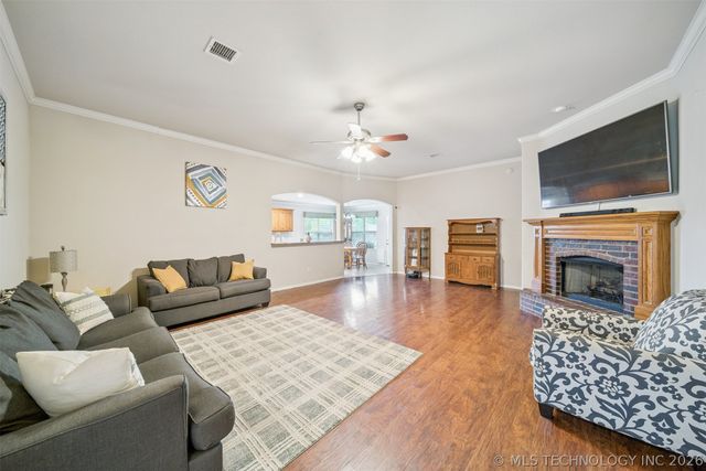 9905 N 103rd East Avenue, Owasso, OK 74055
