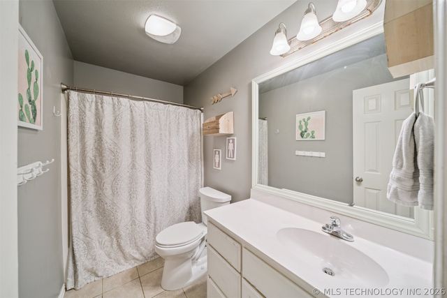 9905 N 103rd East Avenue, Owasso, OK 74055