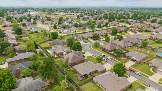 9905 N 103rd East Avenue, Owasso, OK 74055