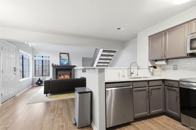 816 S Vance Street B, Lakewood, CO 80226