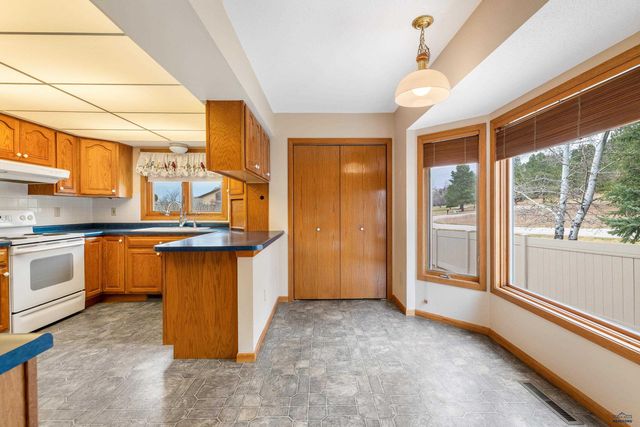 4021 OAKMONT CT, Rapid City, SD 57702