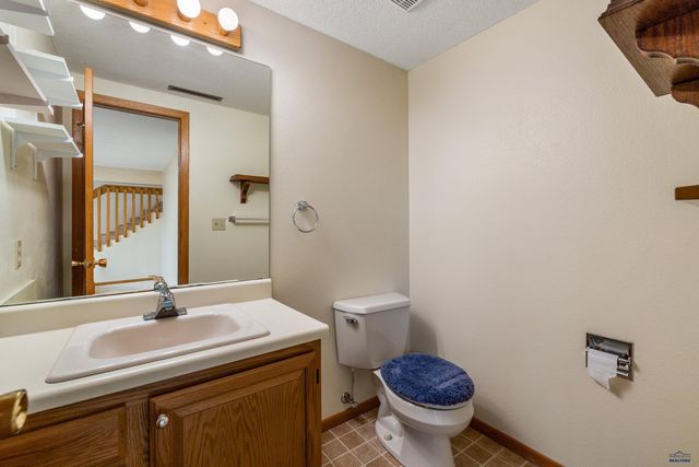 4021 OAKMONT CT, Rapid City, SD 57702