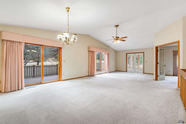 4021 OAKMONT CT, Rapid City, SD 57702