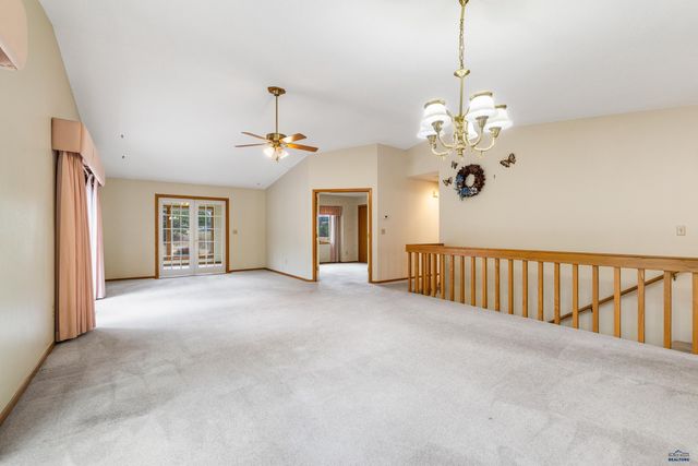 4021 OAKMONT CT, Rapid City, SD 57702
