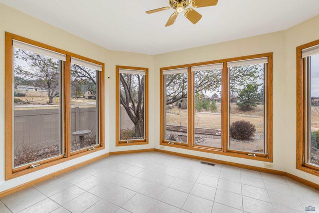 4021 OAKMONT CT, Rapid City, SD 57702