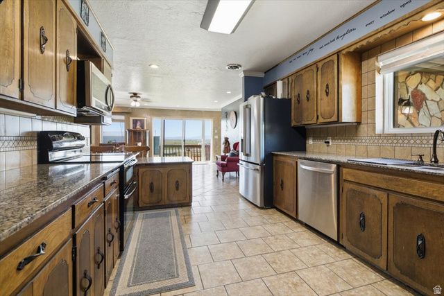 222 E VALLEY DR, Preston, ID 83263