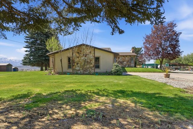 222 E VALLEY DR, Preston, ID 83263