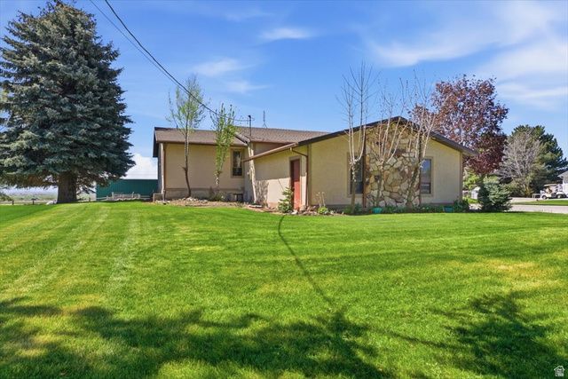 222 E VALLEY DR, Preston, ID 83263