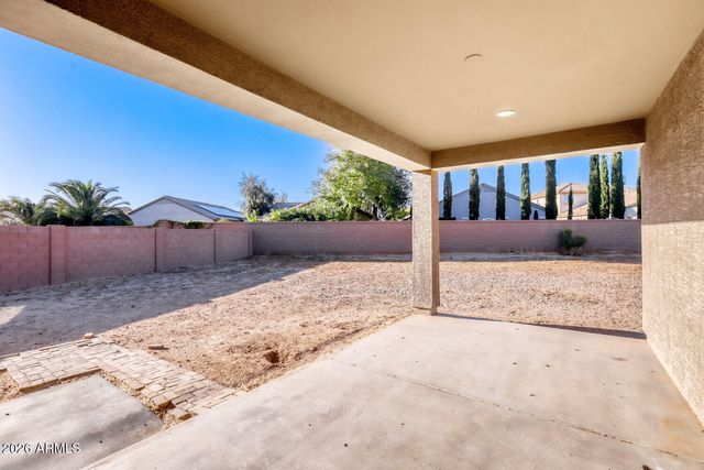 17953 W GOLDEN Lane, Waddell, AZ 85355