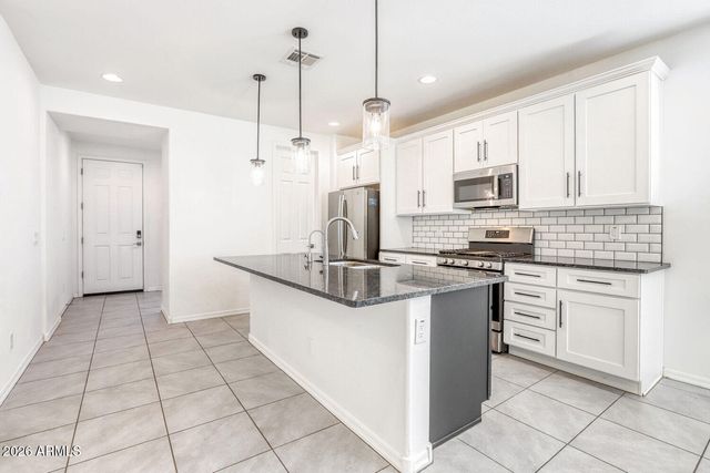 17953 W GOLDEN Lane, Waddell, AZ 85355