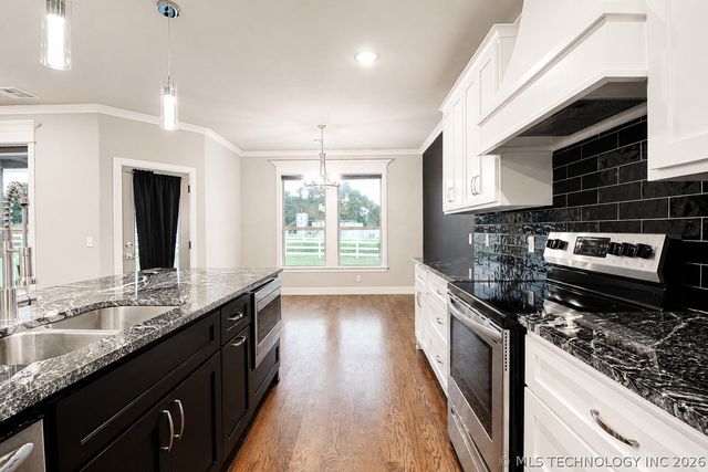 16107 S 251st East Avenue, Coweta, OK 74429