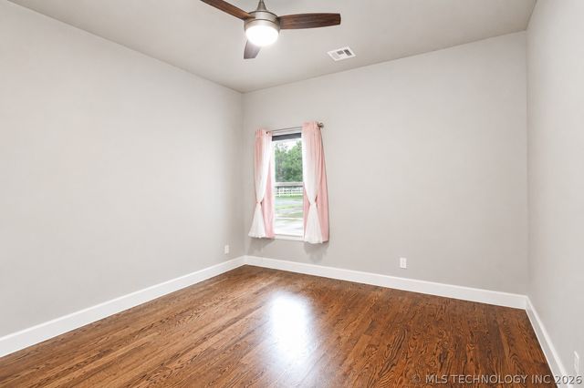 16107 S 251st East Avenue, Coweta, OK 74429