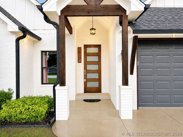 16107 S 251st East Avenue, Coweta, OK 74429